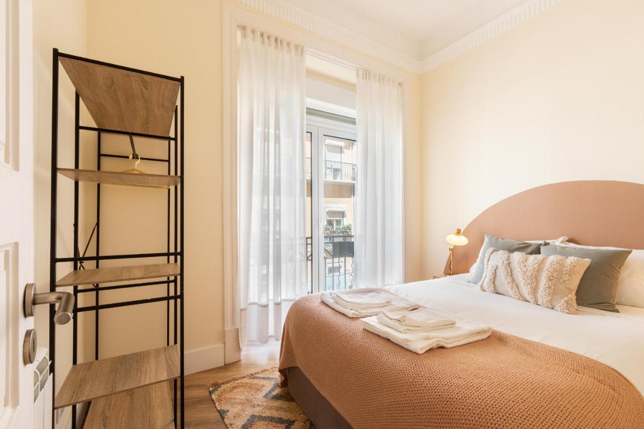 Bright City Center, 10M From Subway, 6 Rooms, Up To 20 Ppl Lissabon Buitenkant foto